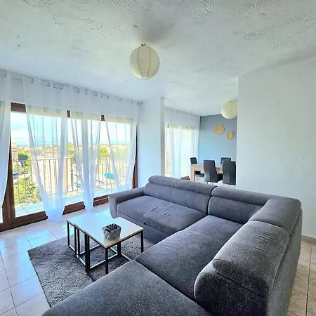 - 250m Des Plages - Clim Апартаменты